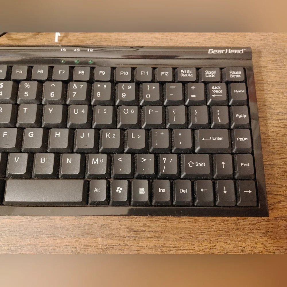 Gear Head KB1500U Wired Mini-Keyboard